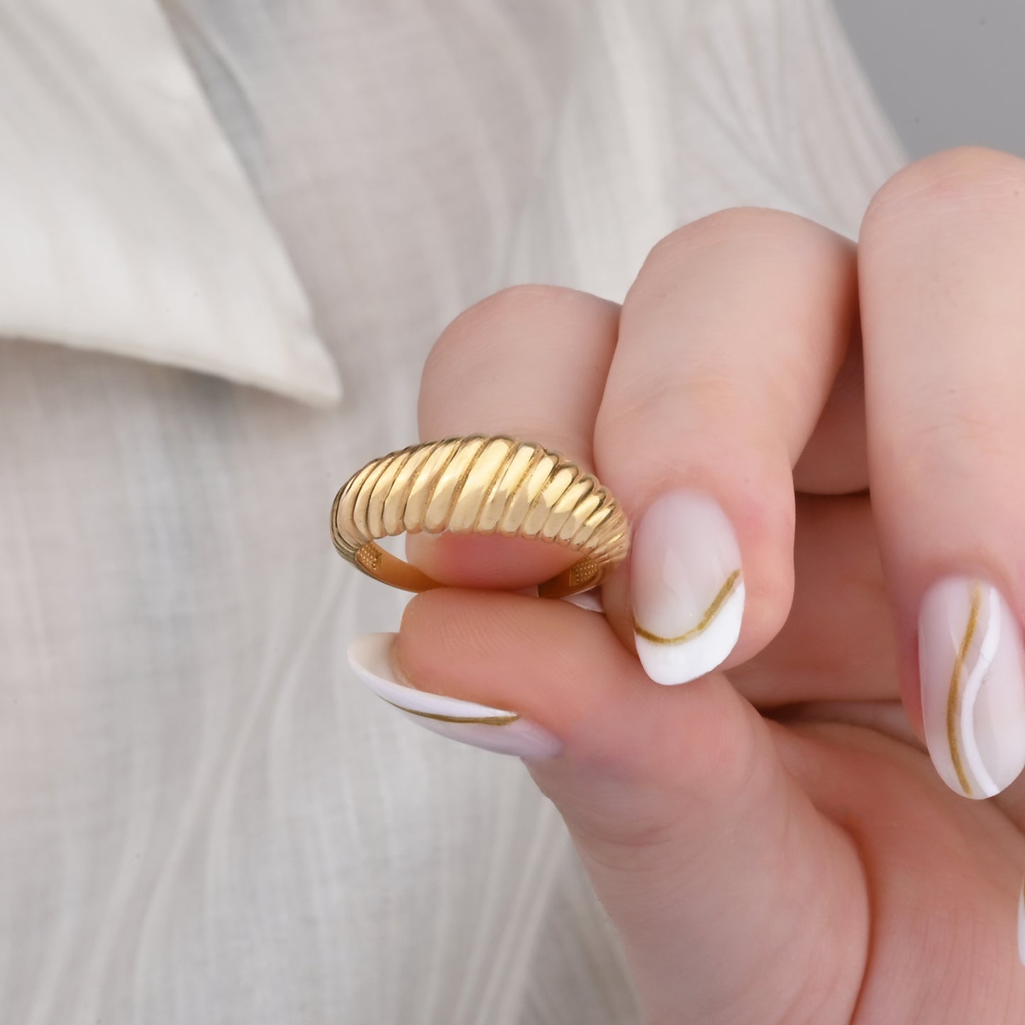 Grooved Band 14K Gold Ring