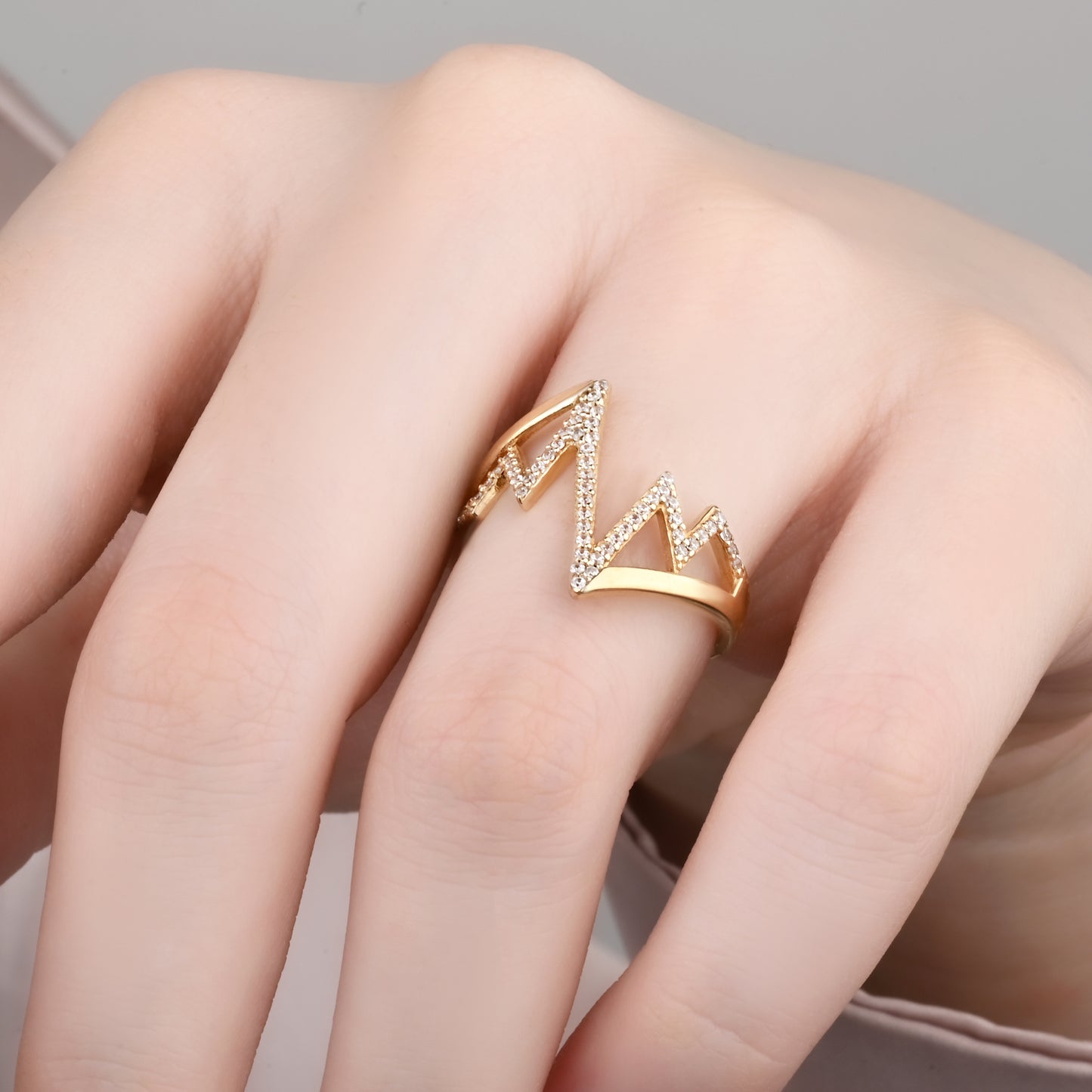 Heartbeat CZ-Accented Ring in 14K Gold