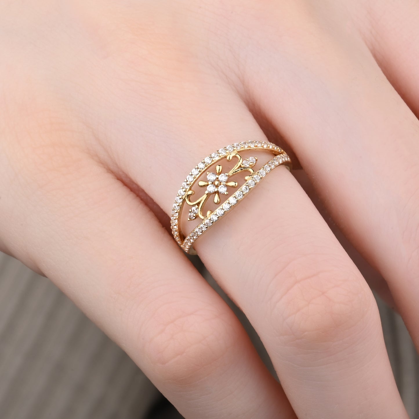 Floral CZ Vintage Ring in 14K Gold