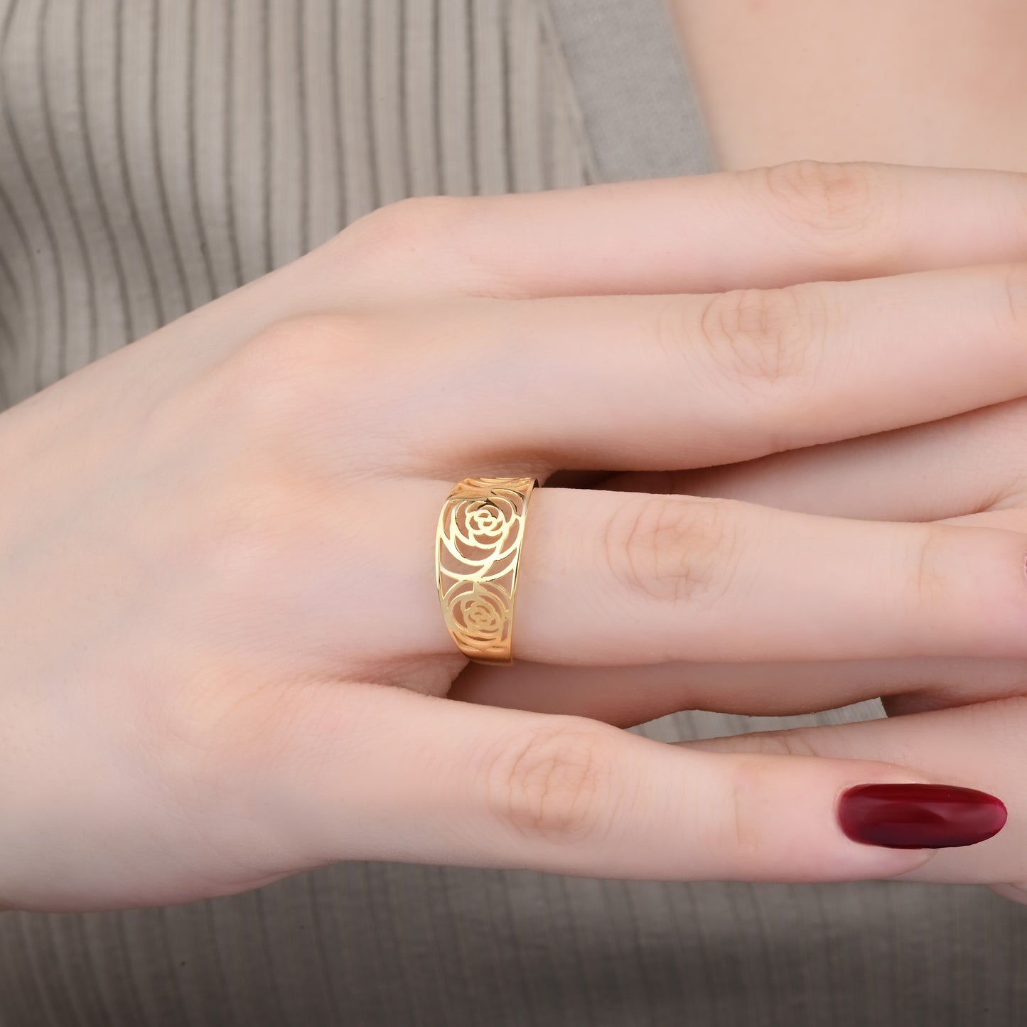 Floral Rose Design Ring in 14K Gold