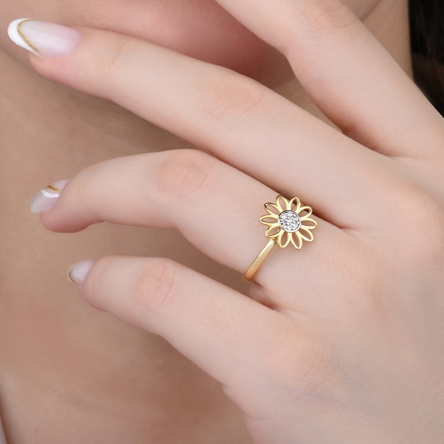Floral CZ Accent Ring in 14K Gold