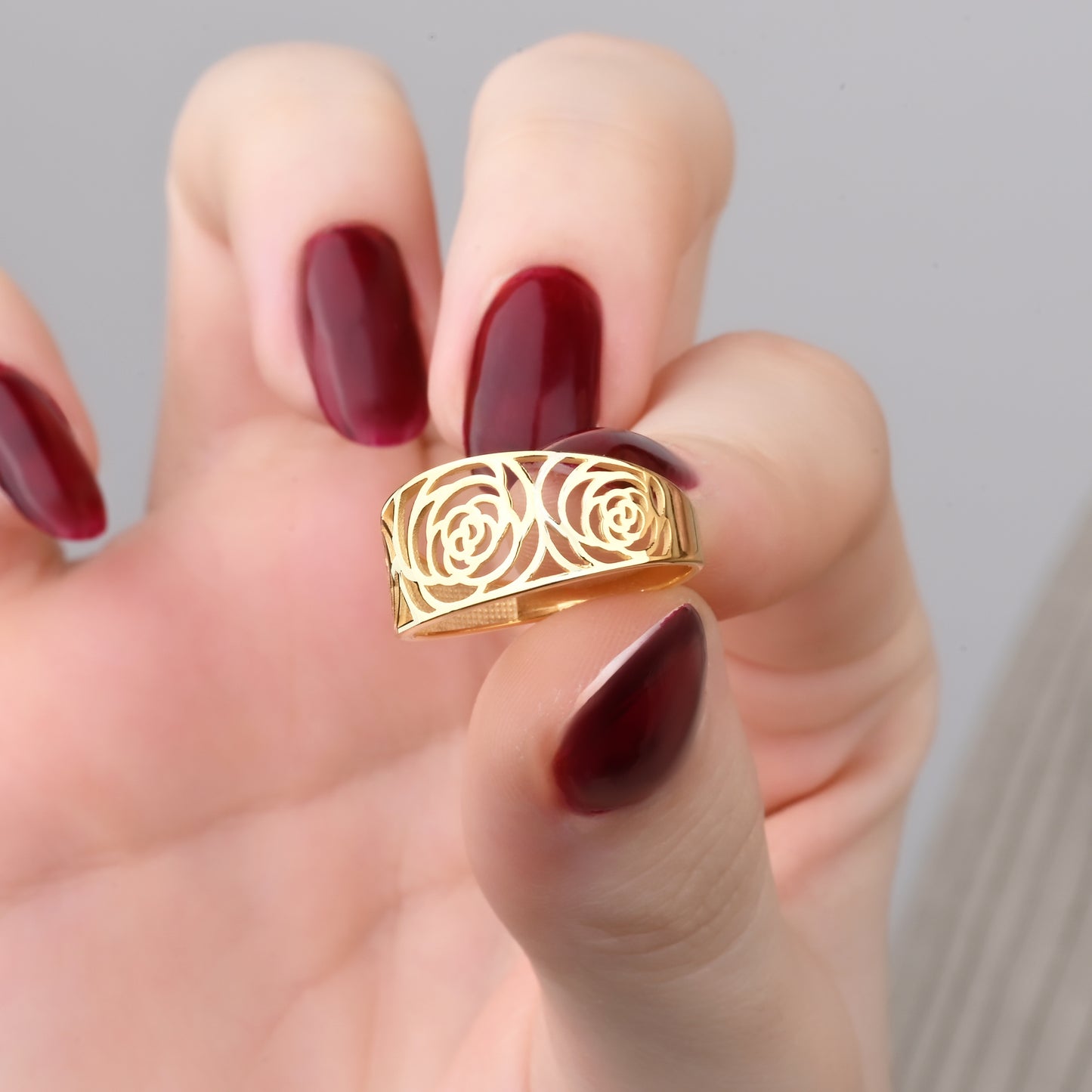 Floral Rose Design Ring in 14K Gold
