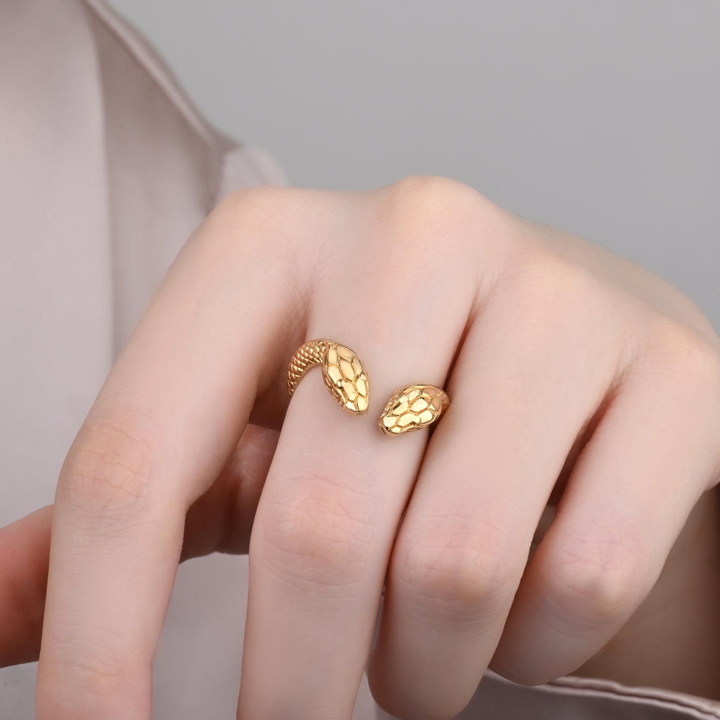 Snake Design Textured 14K Gold Ring