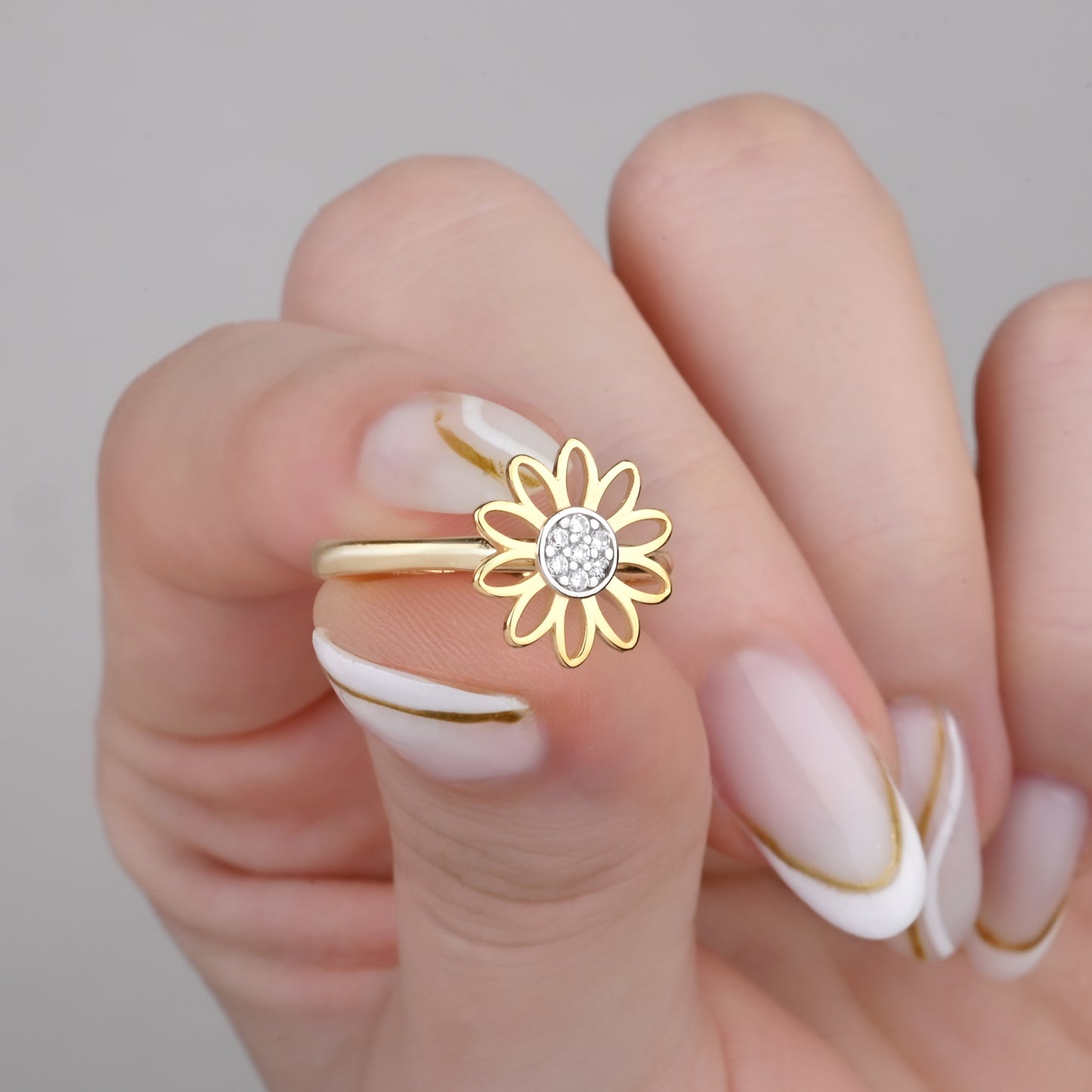 Floral CZ Accent Ring in 14K Gold