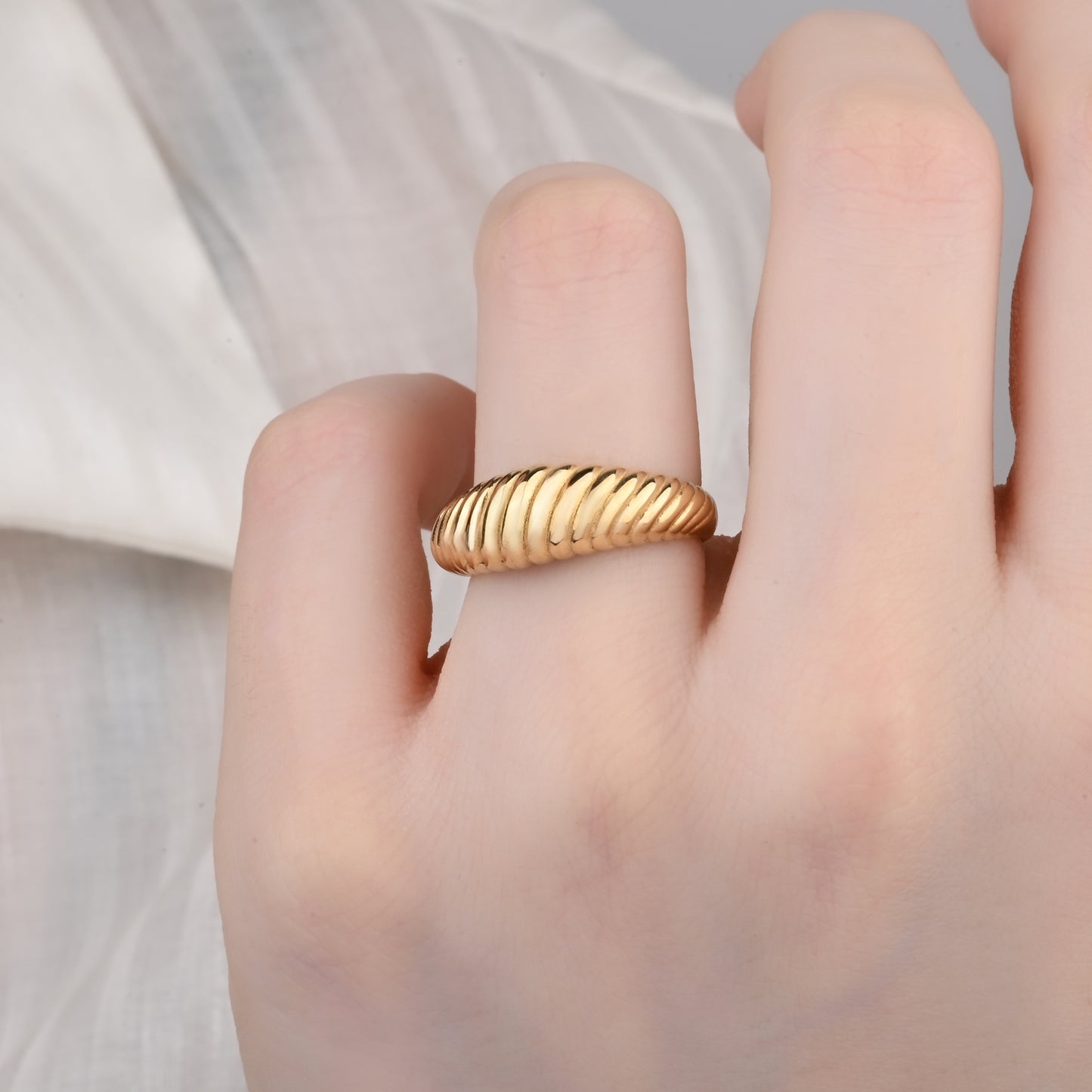 Grooved Band 14K Gold Ring
