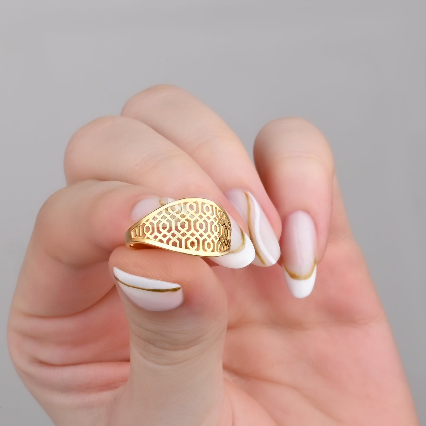 Modern Filigree 14K Gold Band Ring