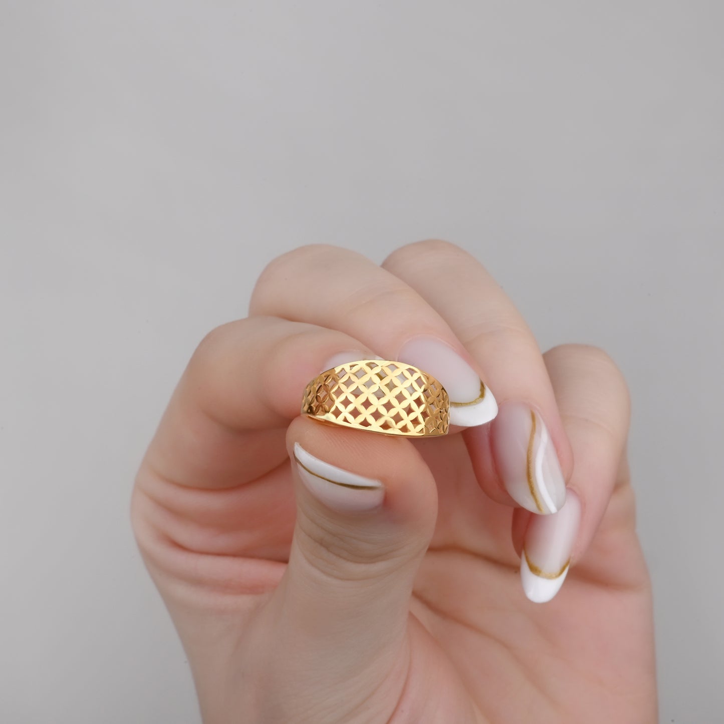 Sparkle Pattern Band 14K Gold Ring